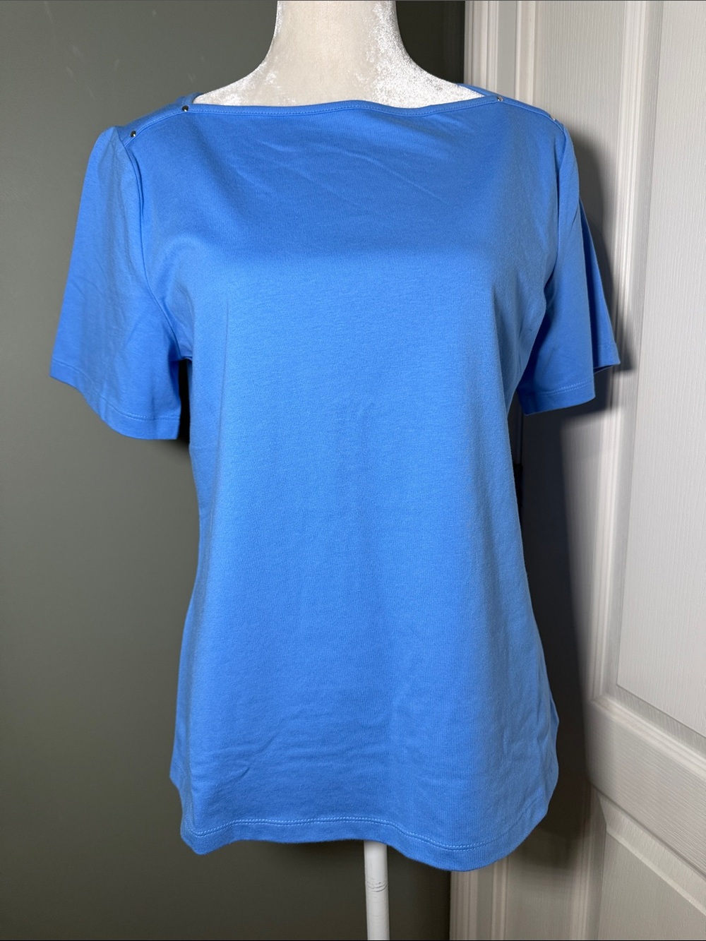 d&co. Essentials Light Blue Boat Neck Top Short Sleeve Stretch Size Small